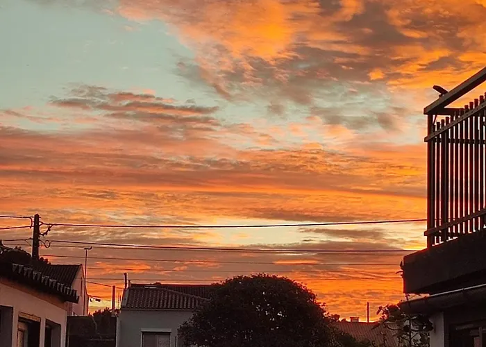 Διαμέρισμα Character 2br Upper Retreat With Bbq Terrace Parking