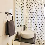 Appartement Character 2br Upper Retreat With Bbq Terrace Parking *