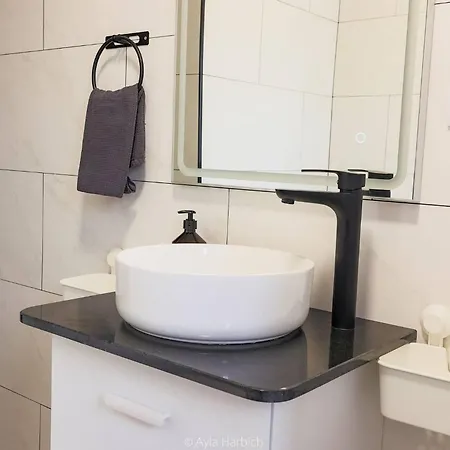 Daire Character 2br Upper Retreat With Bbq Terrace Parking Ponta Delgada