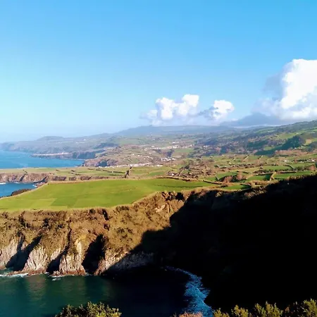 Character 2br Upper Retreat With Bbq Terrace Parking Ponta Delgada