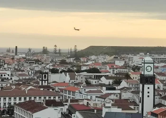 アパート Character 2br Upper Retreat With Bbq Terrace Parking *